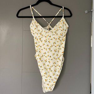 Abercrombie & Fitch Underwire One Piece Lemon Pattern Swimsuit - Size M - New!